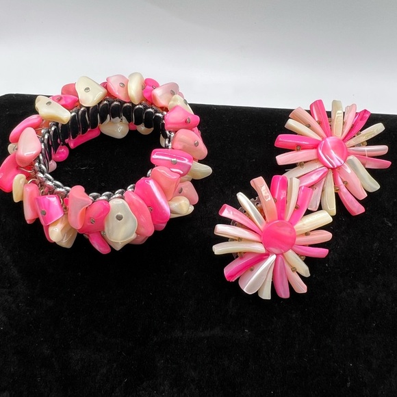 1950s Vintage Pink and White Mother of Pearl Shell Necklace Set - Picture 3 of 5